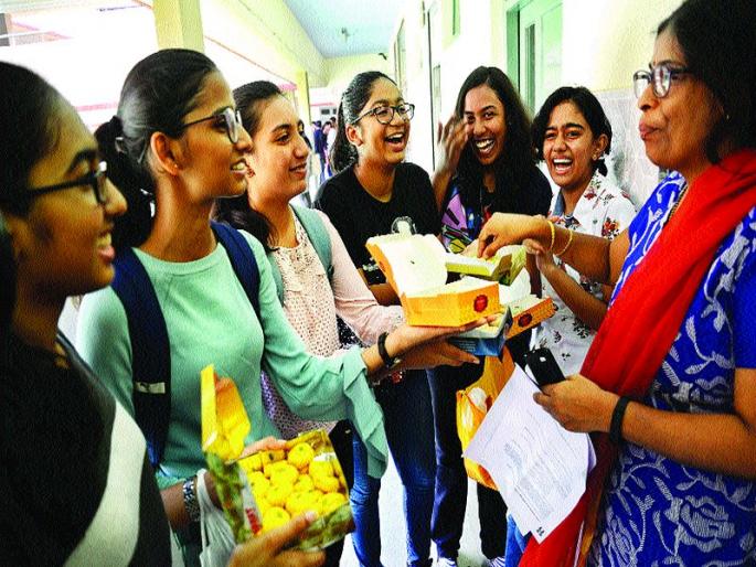 Raigad's SSC results were 9.87 percent, girls' beat | रायगडचा एसएससी निकाल ८९.३७ टक्के, मुलीनींच मारली बाजी Raigad's SSC results were 9.87 percent, girls' beat | रायगडचा एसएससी निकाल ८९.३७ टक्के, मुलीनींच मारली बाजी