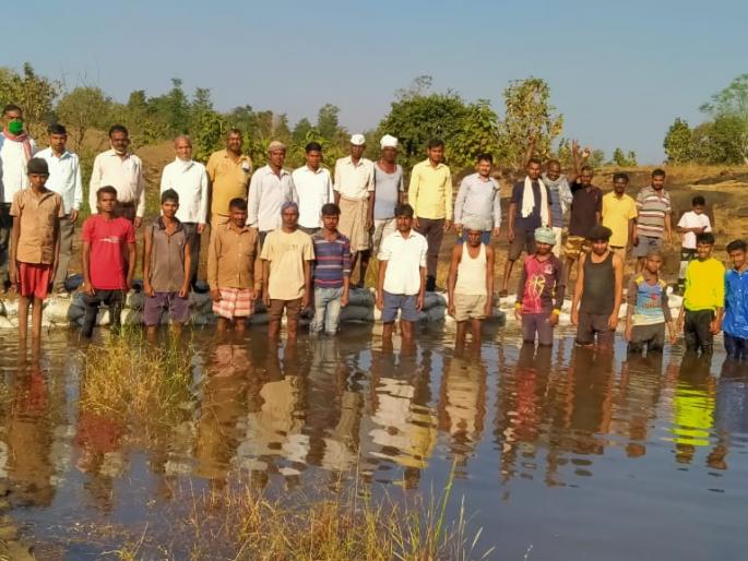 Four forest dams in four padas | चार पाड्यांमध्ये चार वनराई बंधारे Four forest dams in four padas | चार पाड्यांमध्ये चार वनराई बंधारे