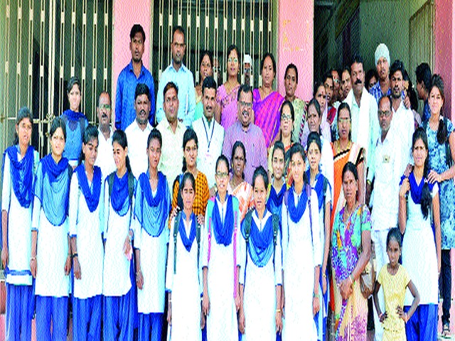 Youth rally in Yeola | येवल्यात युवती मेळावा उत्साहात Youth rally in Yeola | येवल्यात युवती मेळावा उत्साहात