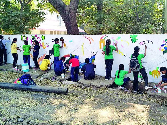 200 talked to the wall | २०० भिंती झाल्या बोलक्या