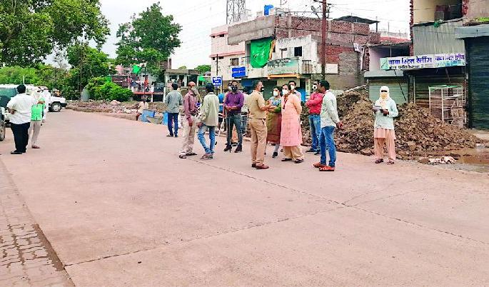 The bridegroom of Pipri's bride is in the throes of positivity | पिपरीच्या नवरदेवाचे वऱ्हाड पॉझिटिव्हच्या विळख्यात