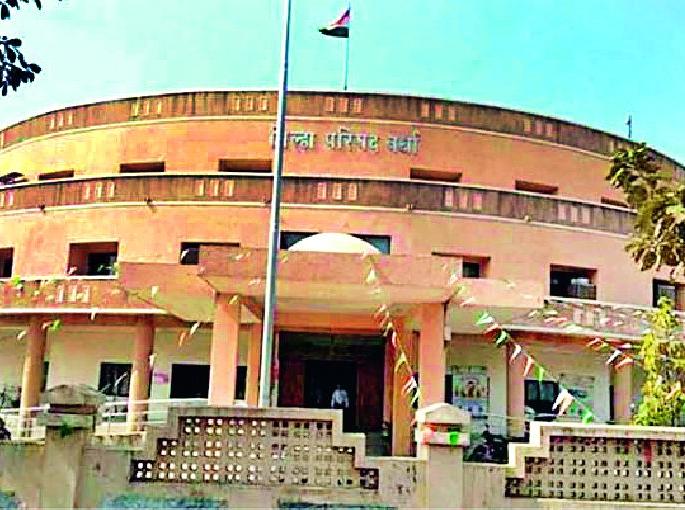 Zoos are being organized in Zp | झेडपीत रचले जाताहेत कारनाम्यांचे मनोरे