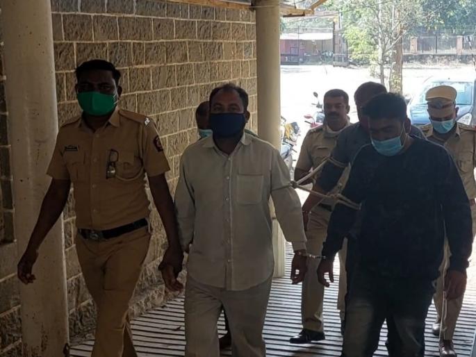 Iranian gang of robbers found in Nashik district | नाशिक जिल्ह्यात दरोडेखोरांची इराणी टोळी गजाआड Iranian gang of robbers found in Nashik district | नाशिक जिल्ह्यात दरोडेखोरांची इराणी टोळी गजाआड