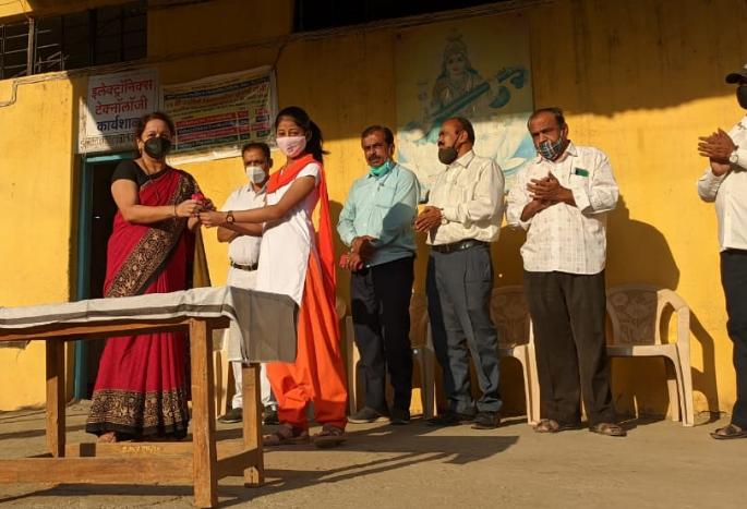 Women's Day at Swami Muktanand Vidyalaya | स्वामी मुक्तानंद विद्यालयामध्ये महिला दिन Women's Day at Swami Muktanand Vidyalaya | स्वामी मुक्तानंद विद्यालयामध्ये महिला दिन