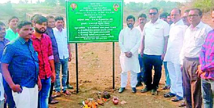 Waghadi river 'good day' | वाघाडी नदीला ‘अच्छे दिन’