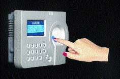 Zip Biometric attendance should be given to employees in the village panchayats | जि.प. कर्मचा-यांनी ग्रामपंचायतींमध्येच द्यावी बायोमेट्रिक हजेरी