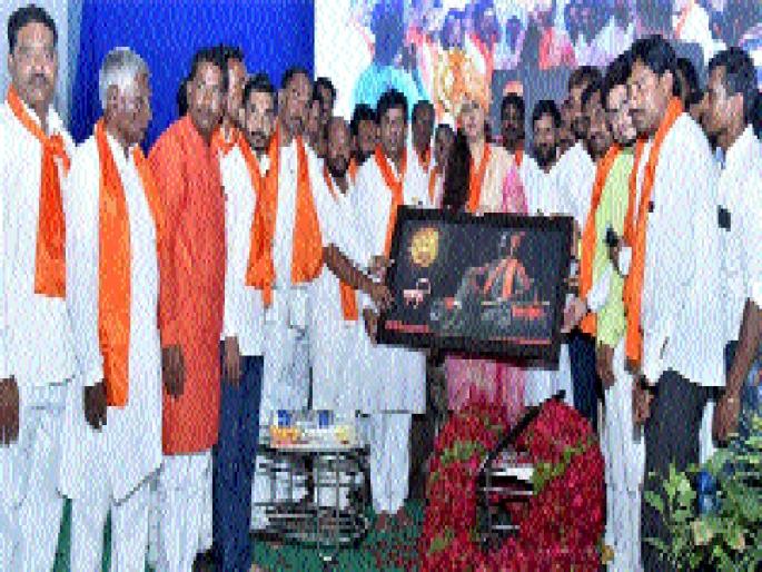 Dhananjay Mundane target | धनंजय मुंडेंवर साधला निशाणा Dhananjay Mundane target | धनंजय मुंडेंवर साधला निशाणा