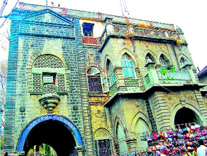 What is the name of the former Divisional Commissioner this year? | यंदा पूर्व प्रभागसभापतिपदी कुणाची वर्णी? What is the name of the former Divisional Commissioner this year? | यंदा पूर्व प्रभागसभापतिपदी कुणाची वर्णी?