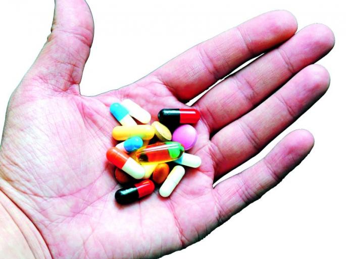 Drugs are being used for intoxication in Hinganghat city! | हिंगणघाट शहरात औषधांचा वापर होतोय नशेसाठी! Drugs are being used for intoxication in Hinganghat city! | हिंगणघाट शहरात औषधांचा वापर होतोय नशेसाठी!