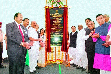 Expectations from ministers in Aurangabad tour ... | औरंगाबाद दौ-यात मंत्र्यांकडून अपेक्षाभंग... Expectations from ministers in Aurangabad tour ... | औरंगाबाद दौ-यात मंत्र्यांकडून अपेक्षाभंग...