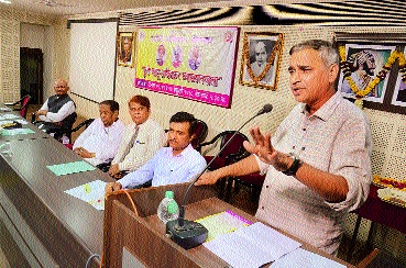 Their ultimate aim was to be nationless | देशहित होते त्यांचे अंतिम उद्दिष्ट Their ultimate aim was to be nationless | देशहित होते त्यांचे अंतिम उद्दिष्ट