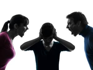 Mom, Dad, don't quarrel , I'm angry now! Lockdown created new questions | आई, बाबा तुम्ही भांडू नका आता मला राग येतोय! लॉकडाऊनने निर्माण केले नवे प्रश्न Mom, Dad, don't quarrel , I'm angry now! Lockdown created new questions | आई, बाबा तुम्ही भांडू नका आता मला राग येतोय! लॉकडाऊनने निर्माण केले नवे प्रश्न