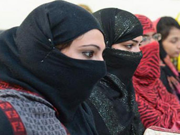 Urdu girl students are unable to learn after 8th standered | उर्दू विद्यार्थिनींचा आठवीनंतर शिक्षणाचा मार्ग बंद Urdu girl students are unable to learn after 8th standered | उर्दू विद्यार्थिनींचा आठवीनंतर शिक्षणाचा मार्ग बंद