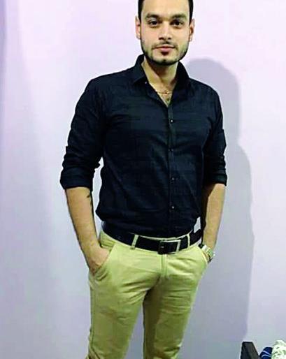 Brahmos espionage case: ISI spy finally leaves for Lucknow | ब्रह्मोस हेरगिरी प्रकरण: आयएसआय हेर अखेर लखनौला रवाना Brahmos espionage case: ISI spy finally leaves for Lucknow | ब्रह्मोस हेरगिरी प्रकरण: आयएसआय हेर अखेर लखनौला रवाना