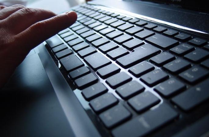 To avoid the hassle of extra teachers, misguide on the portal | अतिरिक्त शिक्षकांची झंझट टाळण्यासाठी पोर्टलवर बनवाबनवी To avoid the hassle of extra teachers, misguide on the portal | अतिरिक्त शिक्षकांची झंझट टाळण्यासाठी पोर्टलवर बनवाबनवी