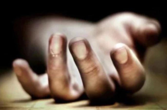 Youth suicide in Wardha district | वर्धा जिल्ह्यात तरुणाची आत्महत्या Youth suicide in Wardha district | वर्धा जिल्ह्यात तरुणाची आत्महत्या