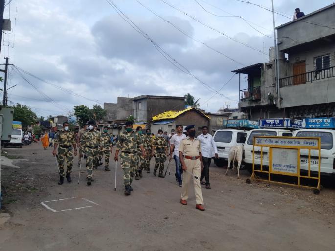 Ganeshotsav, increasing number of chain snatchers: More than 350 police on the streets | गणेशोत्सव, चेन स्नॅचरचे वाढते प्रमाण : ३५० हून अधिक पोलीस रस्त्यावर Ganeshotsav, increasing number of chain snatchers: More than 350 police on the streets | गणेशोत्सव, चेन स्नॅचरचे वाढते प्रमाण : ३५० हून अधिक पोलीस रस्त्यावर