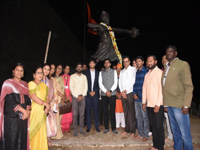 Kolhapur Panhala on the world map, included in the World Heritage Site Celebrations in the presence of the District Collector | कोल्हापूरचा पन्हाळा जगाच्या नकाशावर, जागतिक वारसास्थळात समावेश; जिल्हाधिकाऱ्यांच्या उपस्थितीत आनंदोत्सव Kolhapur Panhala on the world map, included in the World Heritage Site Celebrations in the presence of the District Collector | कोल्हापूरचा पन्हाळा जगाच्या नकाशावर, जागतिक वारसास्थळात समावेश; जिल्हाधिकाऱ्यांच्या उपस्थितीत आनंदोत्सव