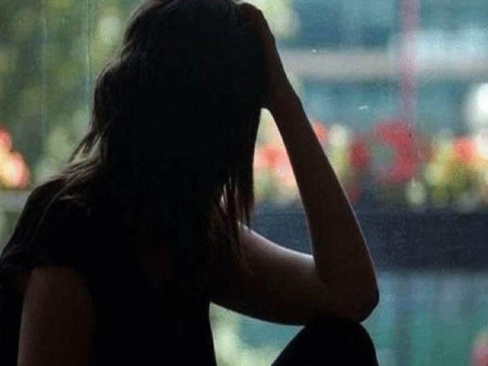 air hostess revealed the bad taste of job as how she forced to take drugs and all | ग्लॅमरस आणि फिट राहण्यासाठी ड्रग्स, जबरदस्तीने संबंध...; एअर होस्टेसचा धक्कादायक खुलासा air hostess revealed the bad taste of job as how she forced to take drugs and all | ग्लॅमरस आणि फिट राहण्यासाठी ड्रग्स, जबरदस्तीने संबंध...; एअर होस्टेसचा धक्कादायक खुलासा