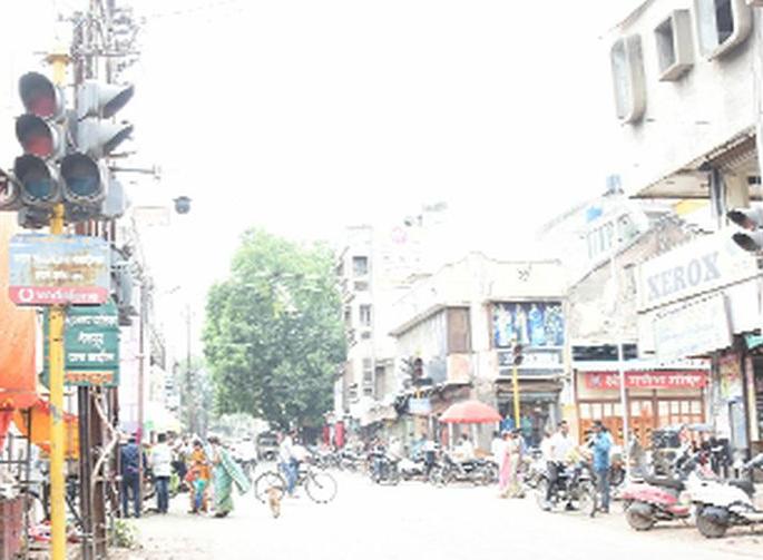 Signal off, traffic headaches 'headache' | सिग्नल बंद,वाहतूक कोंडीची ‘डोकेदुखी’