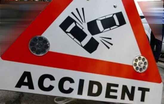 Hit the bike; One killed, two injured | दुचाकीला धडक; एक ठार, दोन जखमी