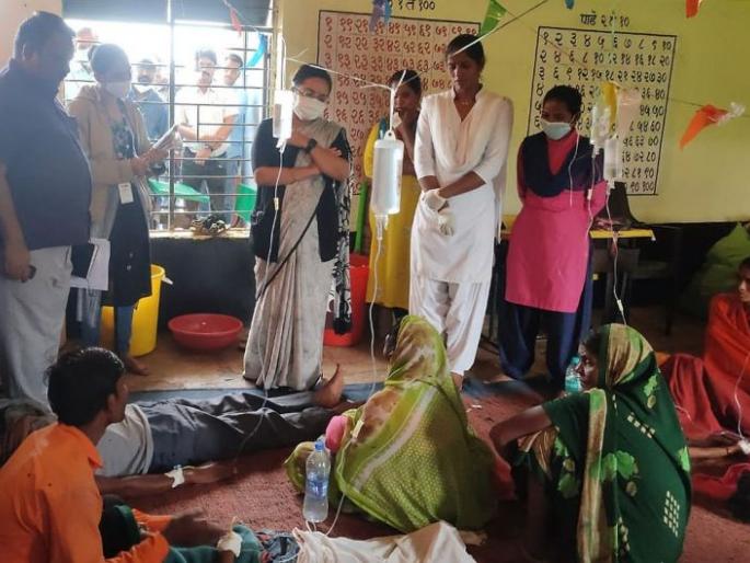 District Collector of Amravati reached Koylari-Pachdongri; Treatment in police custody | अमरावतीच्या जिल्हाधिकारी पोहोचल्या कोयलारी-पाचडोंगरीला; पोलीस बंदोबस्तात उपचार District Collector of Amravati reached Koylari-Pachdongri; Treatment in police custody | अमरावतीच्या जिल्हाधिकारी पोहोचल्या कोयलारी-पाचडोंगरीला; पोलीस बंदोबस्तात उपचार