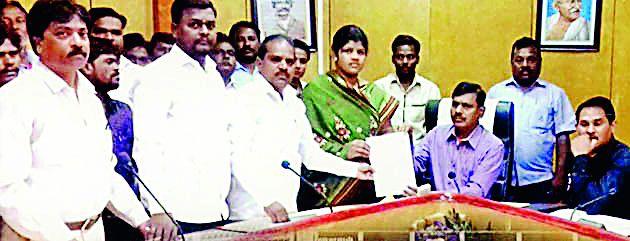 Magasvargiya's fund raises the mind | मागासवर्गीयांच्या निधीवर मनपाचा डल्ला Magasvargiya's fund raises the mind | मागासवर्गीयांच्या निधीवर मनपाचा डल्ला