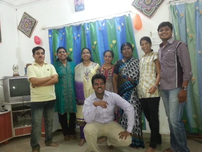 Modern Navadurga; Kondabai has six doctors, doctors, who are on the crisis! | आधुनिक नवदुर्गा ; संकटावर स्वार झालेल्या कोंडाबाईने केले सहा जणांना डॉक्टर! Modern Navadurga; Kondabai has six doctors, doctors, who are on the crisis! | आधुनिक नवदुर्गा ; संकटावर स्वार झालेल्या कोंडाबाईने केले सहा जणांना डॉक्टर!