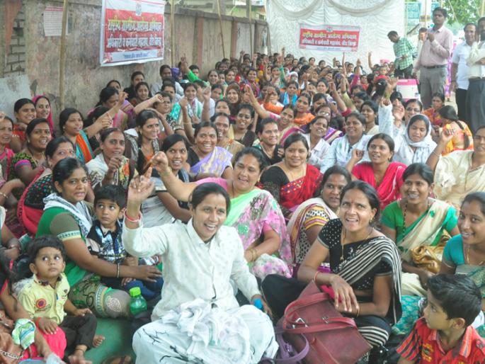 Health service jam in Beed; 600 workers' agitation in the district | बीडमध्ये आरोग्य सेवा ठप्प ; जिल्ह्यातील ६०० कर्मचाऱ्यांचे आंदोलन