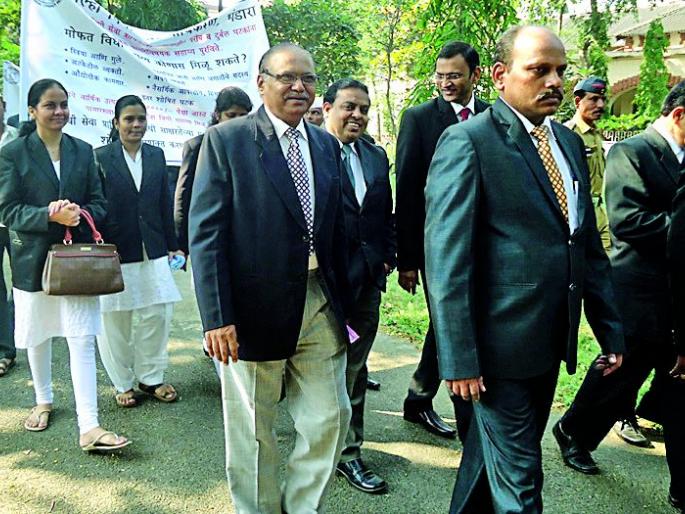 Public awareness rally organized by District Legal Services Authority | जिल्हा विधी सेवा प्राधिकरणतर्फे जनजागृती रॅली Public awareness rally organized by District Legal Services Authority | जिल्हा विधी सेवा प्राधिकरणतर्फे जनजागृती रॅली