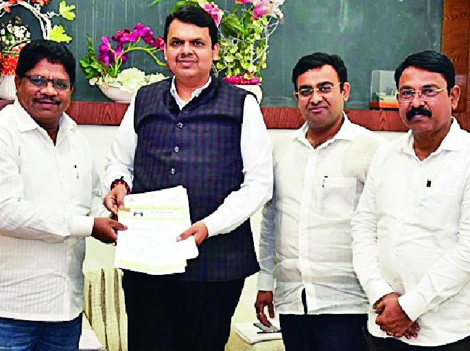 The mayor has demanded Rs 30 crore for the development of the city | तुमसर शहराच्या विकासासाठी नगराध्यक्षांनी केली ३० कोटींची मागणी The mayor has demanded Rs 30 crore for the development of the city | तुमसर शहराच्या विकासासाठी नगराध्यक्षांनी केली ३० कोटींची मागणी