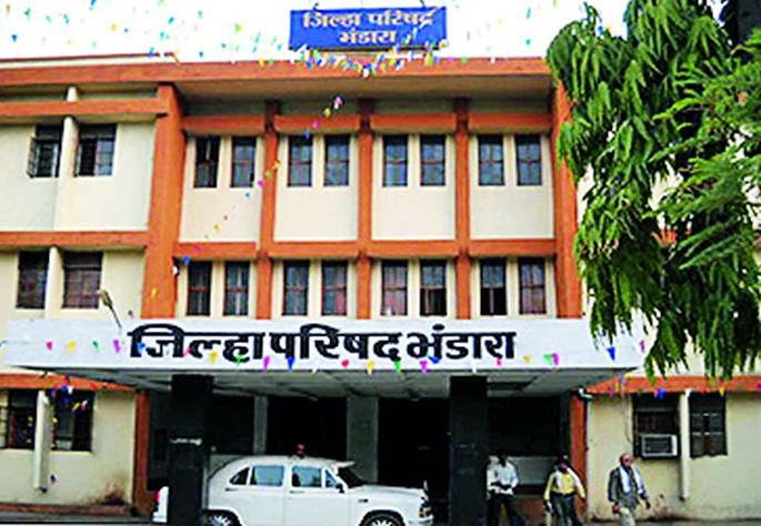 Alliance's Cadmode will increase its leadership strength | युतीच्या काडीमोडने आघाडीची वाढणार ताकद Alliance's Cadmode will increase its leadership strength | युतीच्या काडीमोडने आघाडीची वाढणार ताकद