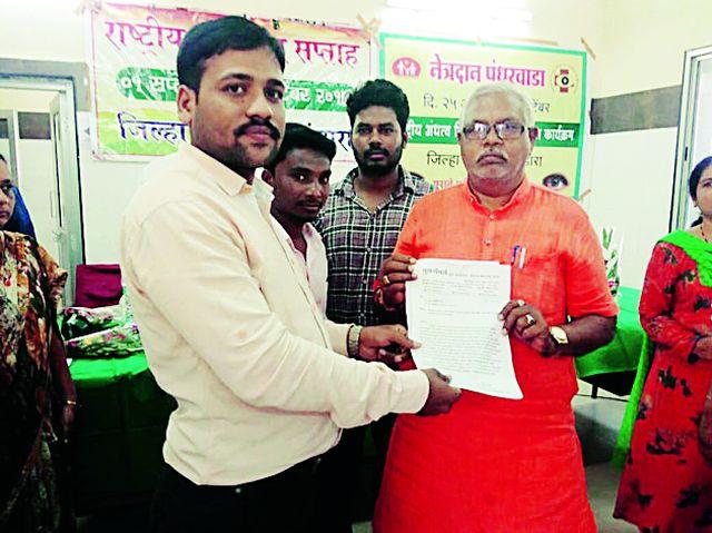 Give dialysis facility three times a week | डायलीसिसची सुविधा आठवड्यातून तीन वेळा द्या Give dialysis facility three times a week | डायलीसिसची सुविधा आठवड्यातून तीन वेळा द्या