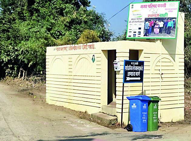 Municipal administration struggle for clean city competition | स्वच्छ शहर स्पर्धेसाठी पालिका प्रशासनाची धडपड