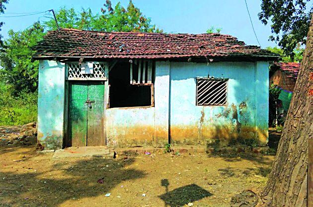 Lower forest office | नेरीतील वनविभागाचे कार्यालय जीर्ण Lower forest office | नेरीतील वनविभागाचे कार्यालय जीर्ण