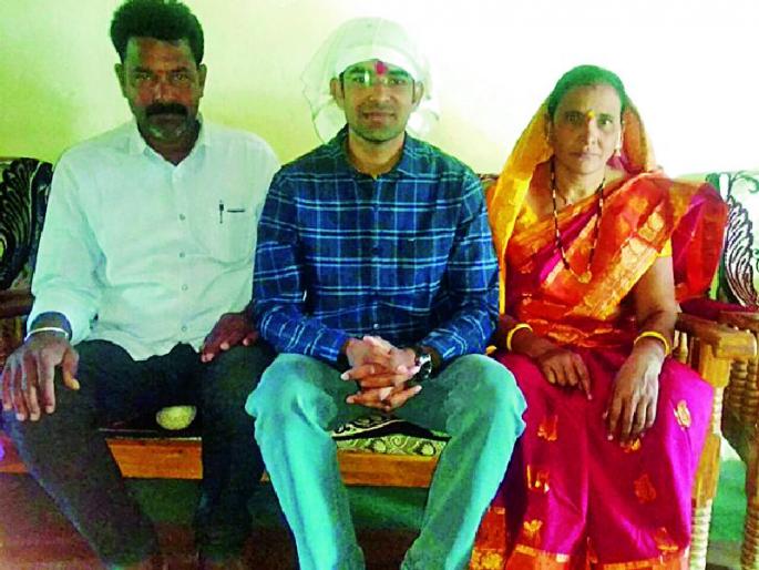 PSI is the son of a farmer | शेतकऱ्याचा मुलगा झाला पीएसआय PSI is the son of a farmer | शेतकऱ्याचा मुलगा झाला पीएसआय