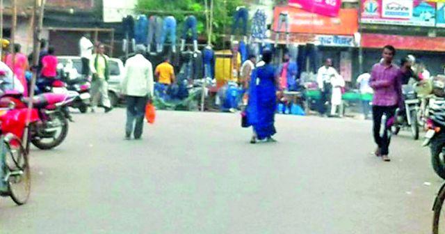 The Sunday Market closes in the city | शहरातील संडे मार्केट कायम बंद The Sunday Market closes in the city | शहरातील संडे मार्केट कायम बंद