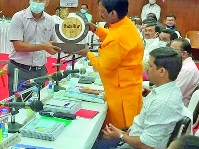 Development deficiencies will have to be addressed within a month | विकासातील उणिवांचा महिनाभरात करावा लागणार निपटारा Development deficiencies will have to be addressed within a month | विकासातील उणिवांचा महिनाभरात करावा लागणार निपटारा