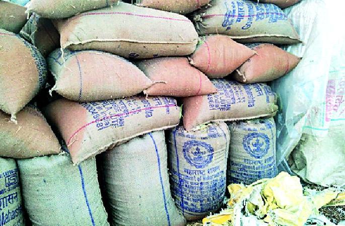 Societies purchase 3 thousand quintals of paddy | सोसायट्यांनी केली २४ हजार क्विंटल धान खरेदी