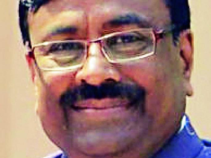 Free the MIDC route at Pomburna | पोंभुर्णा येथील एमआयडीसीचा मार्ग मोकळा