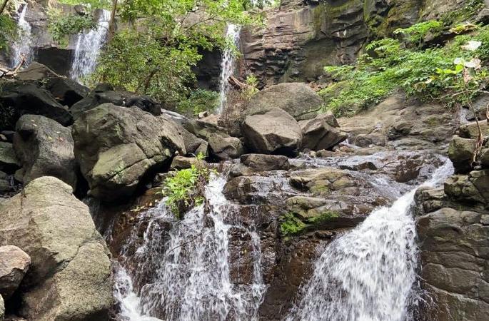 The temptation to take a selfie with a waterfall can be life threatening! | धबधब्यासोबत सेल्फीचा मोह जिवावर बेतू शकतो! The temptation to take a selfie with a waterfall can be life threatening! | धबधब्यासोबत सेल्फीचा मोह जिवावर बेतू शकतो!
