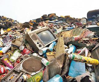 Nashik Municipal Corporation decided to start e-waste collection center in Nashik city | महापालिकेकडून नाशिक शहरात ई-वेस्ट कलेक्शन सेंटर सुरू करण्याचा निर्णय Nashik Municipal Corporation decided to start e-waste collection center in Nashik city | महापालिकेकडून नाशिक शहरात ई-वेस्ट कलेक्शन सेंटर सुरू करण्याचा निर्णय