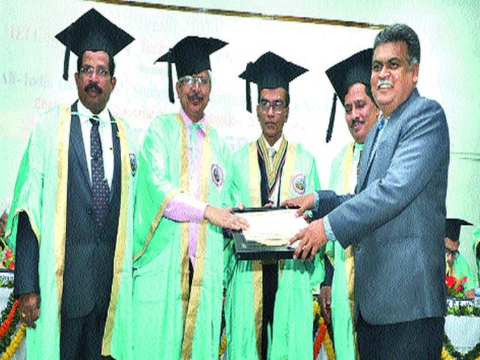 Nation's National Award for fourth consecutive year | नाशिकच्या अभियंता शाखेला सलग चौथ्या वर्षी राष्ट्रीय पुरस्कार Nation's National Award for fourth consecutive year | नाशिकच्या अभियंता शाखेला सलग चौथ्या वर्षी राष्ट्रीय पुरस्कार