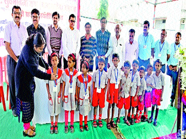 The wealth of a healthy student nation | आरोग्यसंपन्न विद्यार्थी राष्टÑाची संपत्ती The wealth of a healthy student nation | आरोग्यसंपन्न विद्यार्थी राष्टÑाची संपत्ती