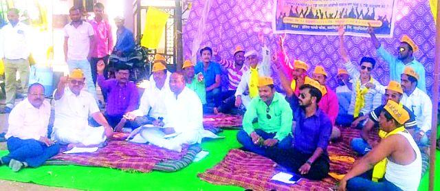 OBCs to claim rights | हक्कांसाठी ओबीसींचे धरणे