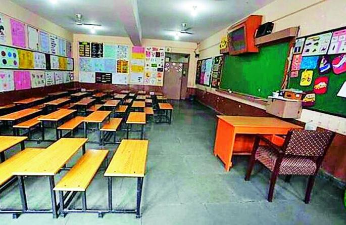 The year of poor students without studies, the situation is the same this year too! | अभ्यासविना गेले गरीब विद्यार्थ्यांचे वर्ष, यावर्षीही परिस्थिती तशीच !