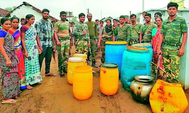 Two lakh rupees were seized | दोन लाखांचा सडवा-गुडांबा जप्त