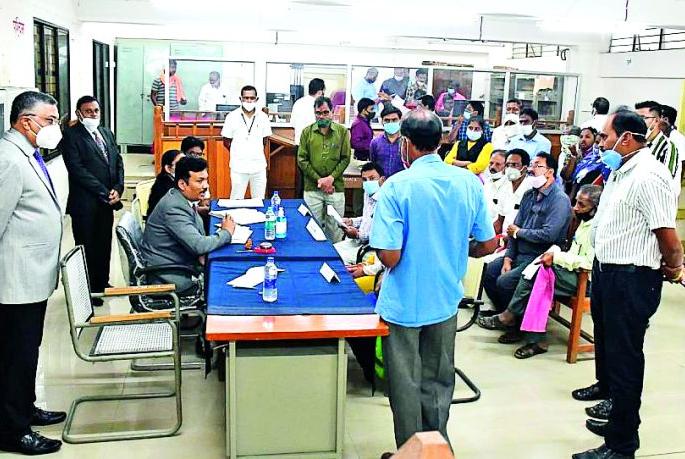 7,000 cases heard in Lok Adalat | लोकअदालतीत तब्बल सात हजार प्रकरणांची सुनावणी 7,000 cases heard in Lok Adalat | लोकअदालतीत तब्बल सात हजार प्रकरणांची सुनावणी