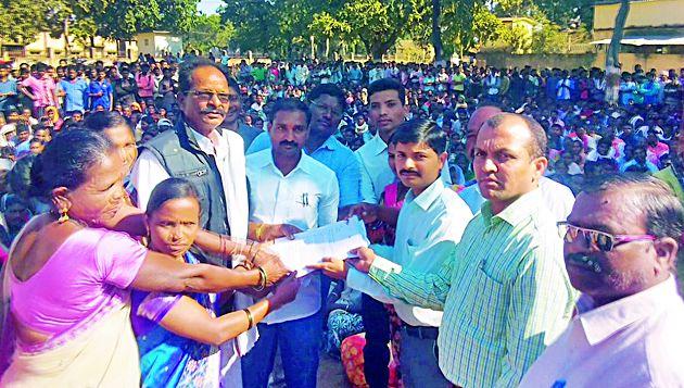 Front for implementation of PESA | पेसा अंमलबजावणीसाठी मोर्चा Front for implementation of PESA | पेसा अंमलबजावणीसाठी मोर्चा