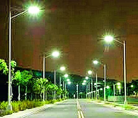 The light of corruption from NP's lamp | न.प.च्या दिव्यांमधून भ्रष्टाचाराचा उजेड The light of corruption from NP's lamp | न.प.च्या दिव्यांमधून भ्रष्टाचाराचा उजेड